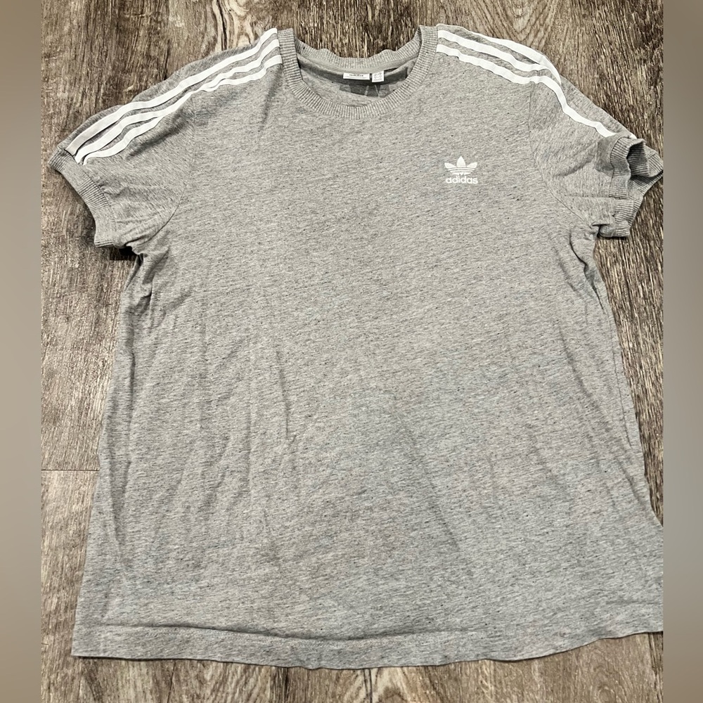Adidas t-shirt